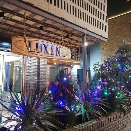 Luxin Hotell Tbilisi Exteriör bild