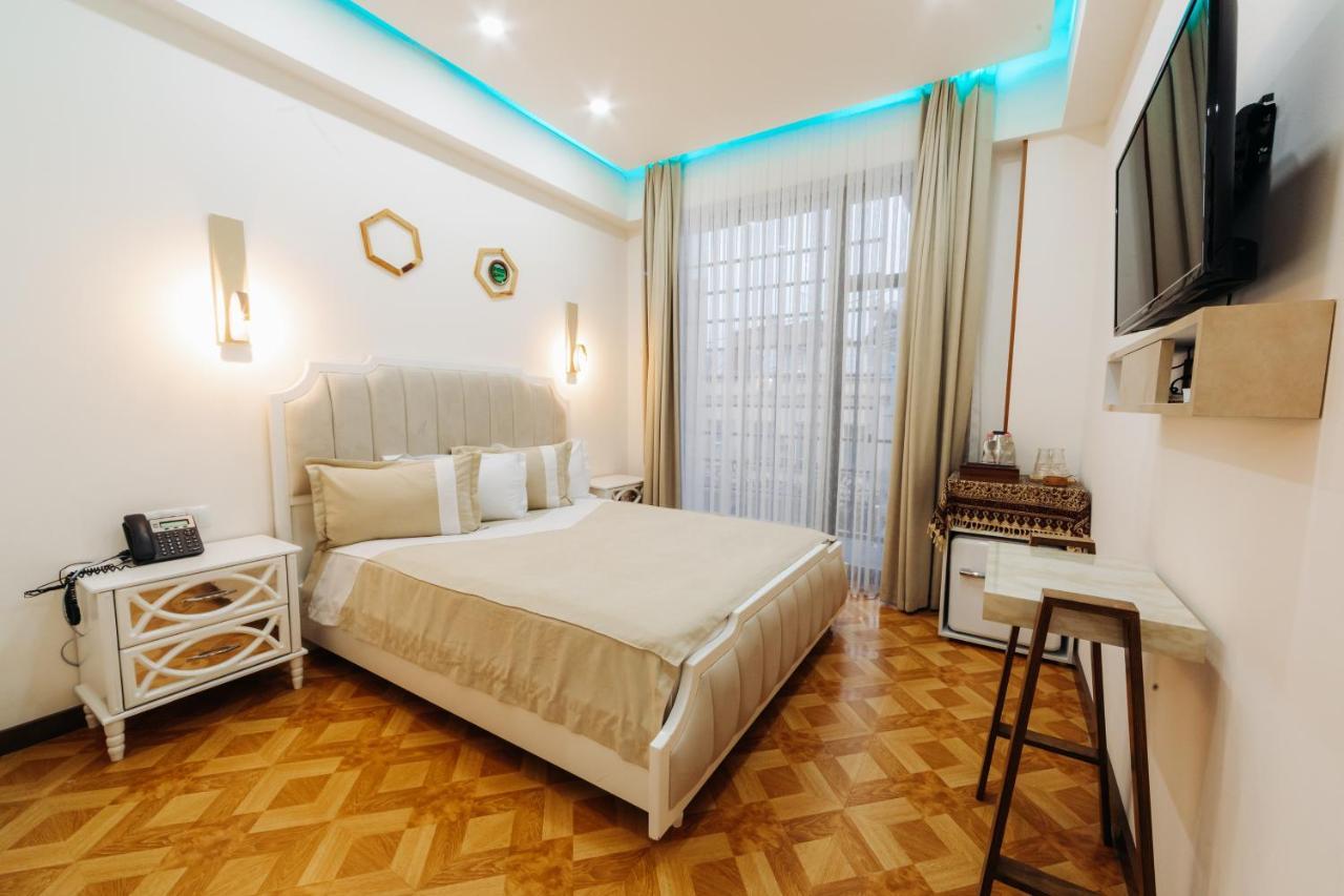 Luxin Hotell Tbilisi Exteriör bild