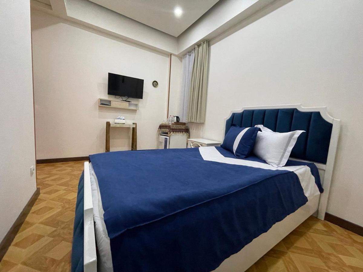 Luxin Hotell Tbilisi Exteriör bild