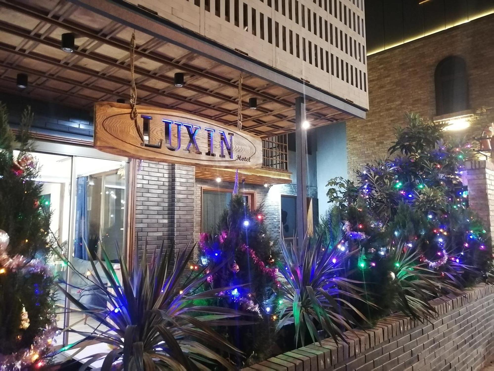 Luxin Hotell Tbilisi Exteriör bild