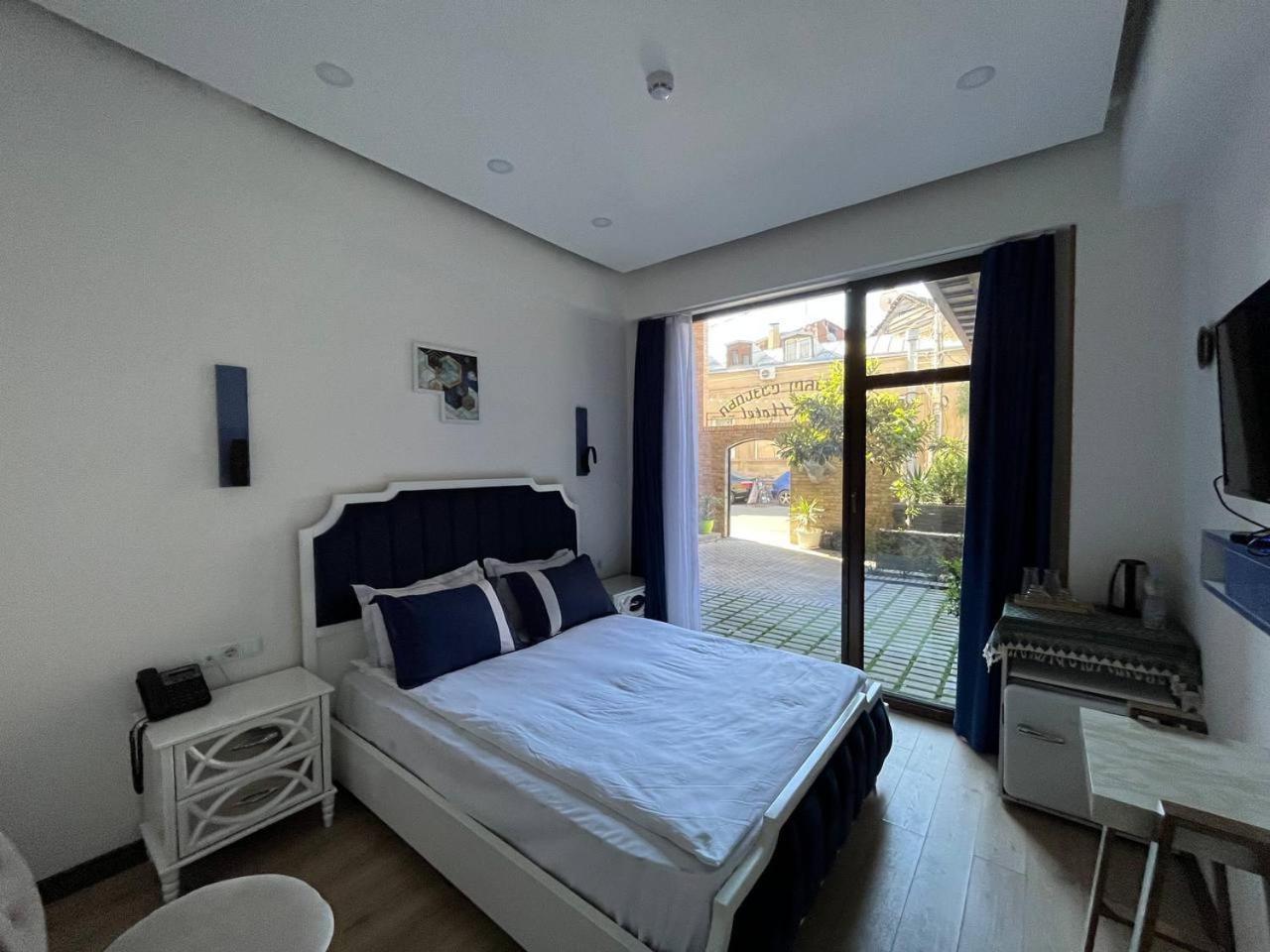 Luxin Hotell Tbilisi Exteriör bild