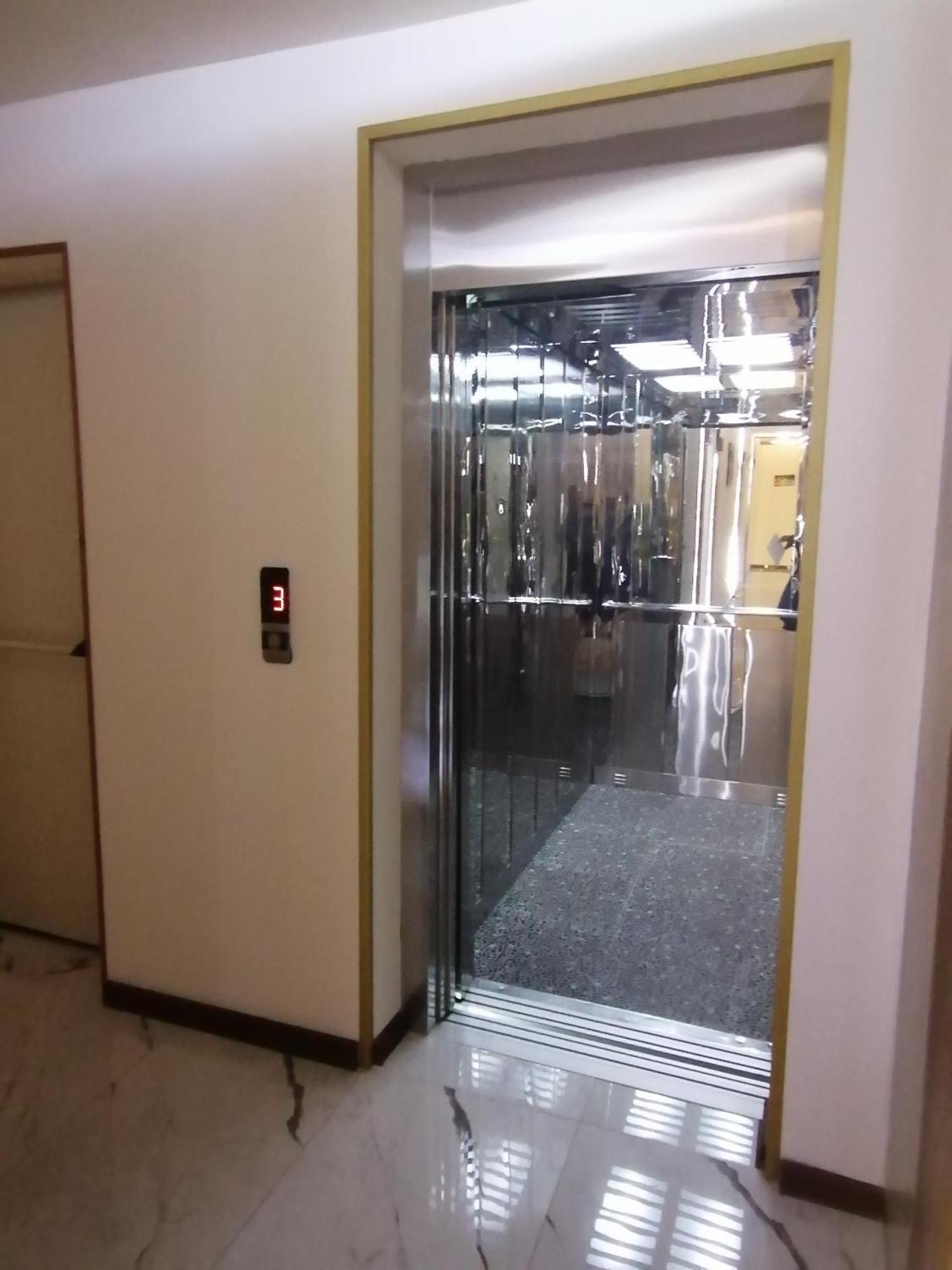 Luxin Hotell Tbilisi Exteriör bild
