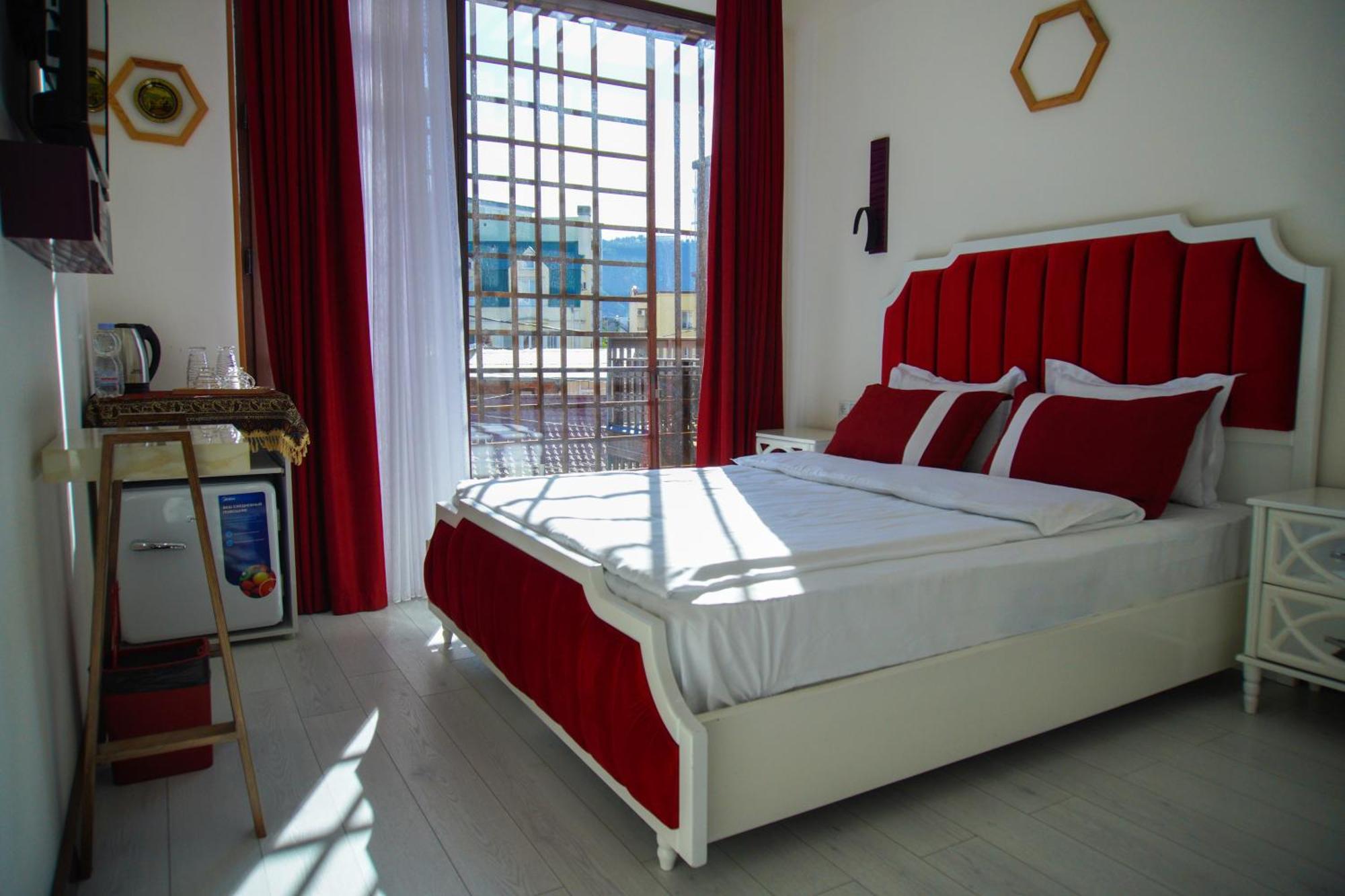 Luxin Hotell Tbilisi Exteriör bild