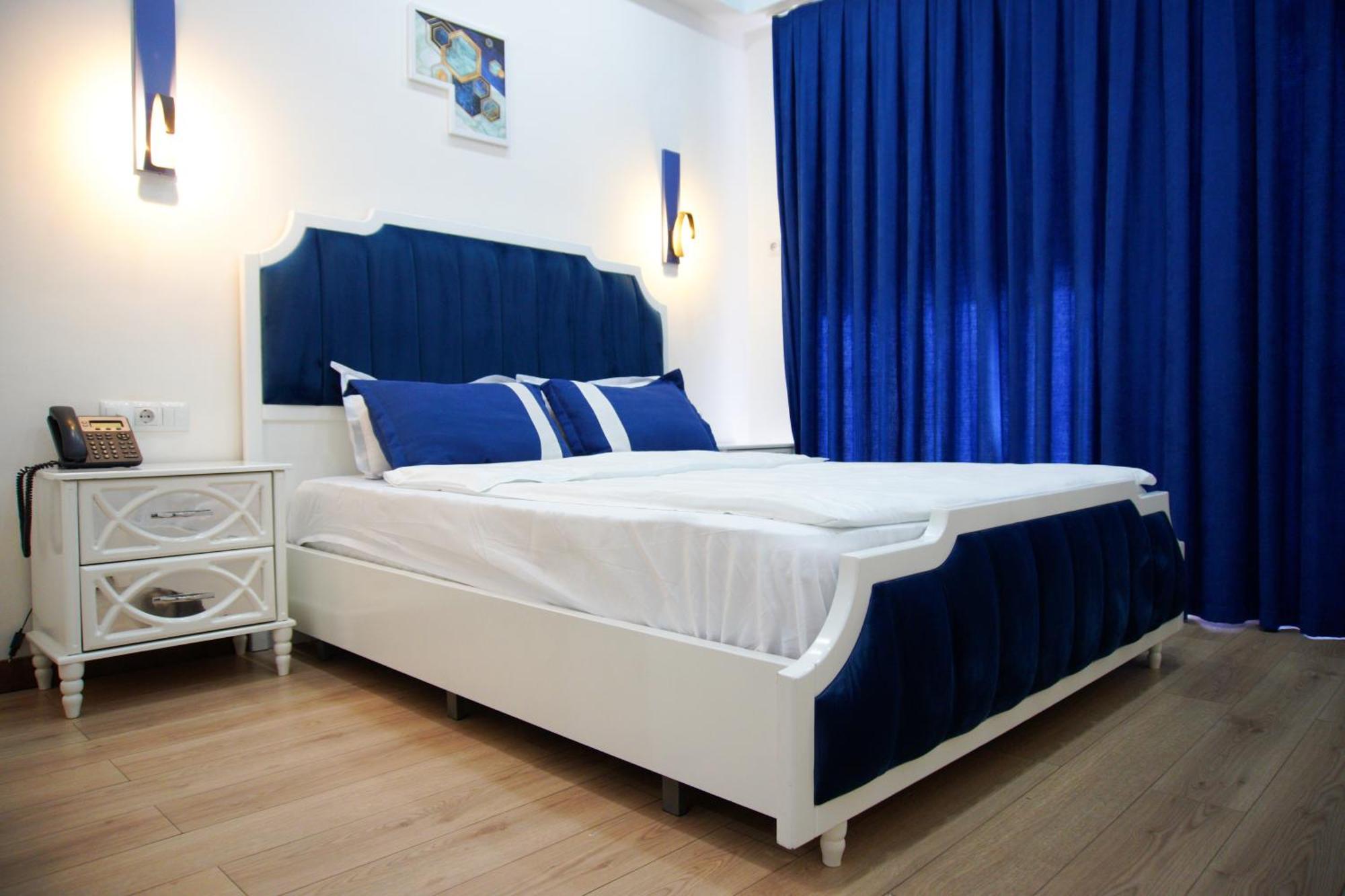 Luxin Hotell Tbilisi Exteriör bild